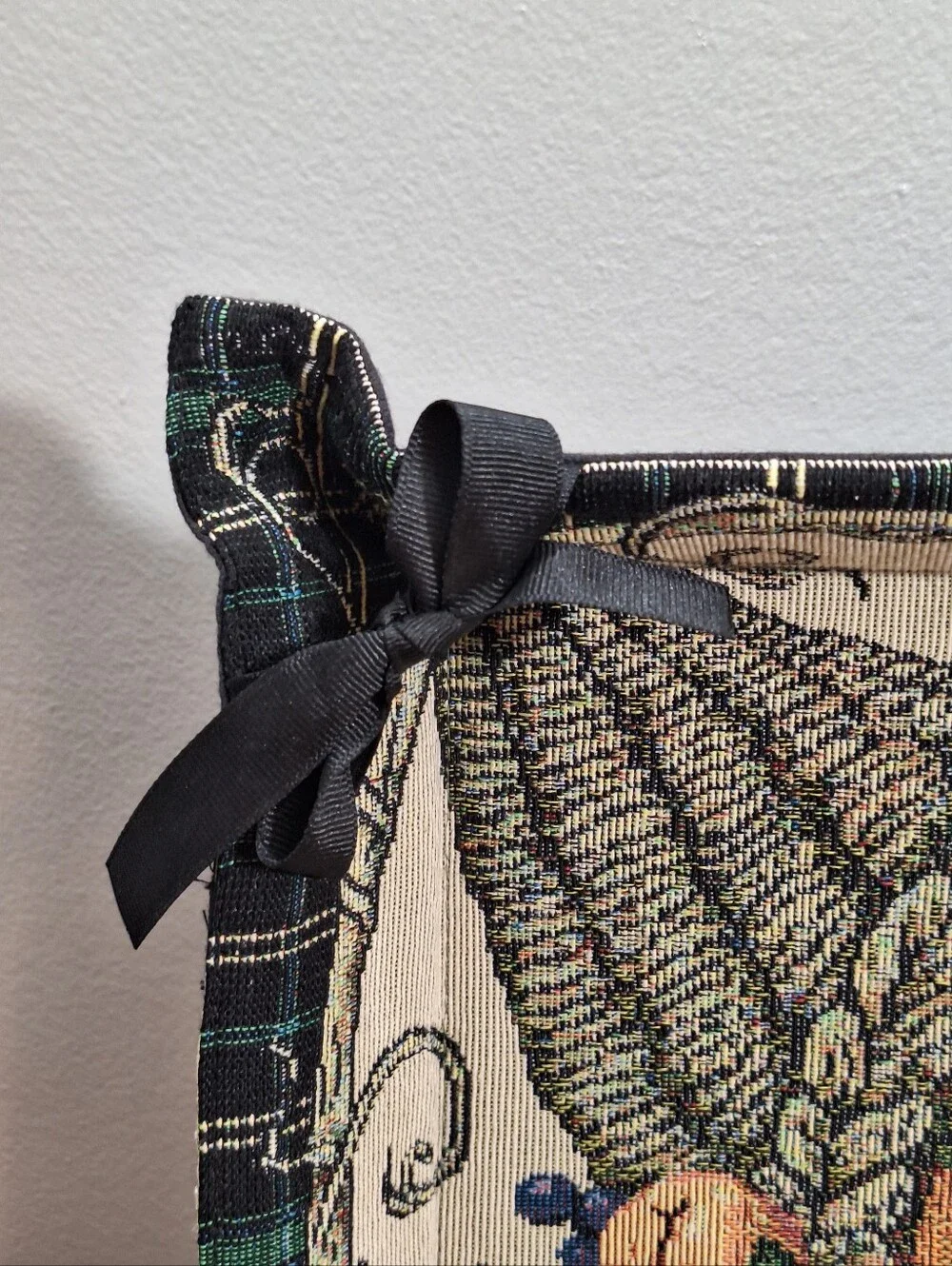 Fall Harvest Woven Tapestry Plaid Tray Bread Basket Cornucopia Fruit Decor 15x10